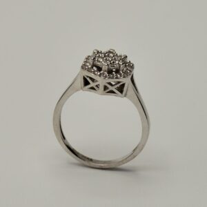 18 carat gold ring for women, maple model