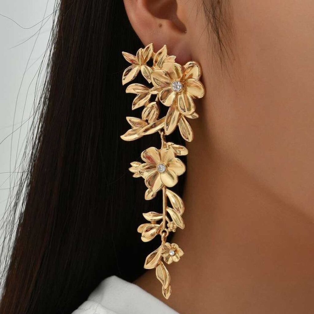 Flower-shaped Earrings and Pendants