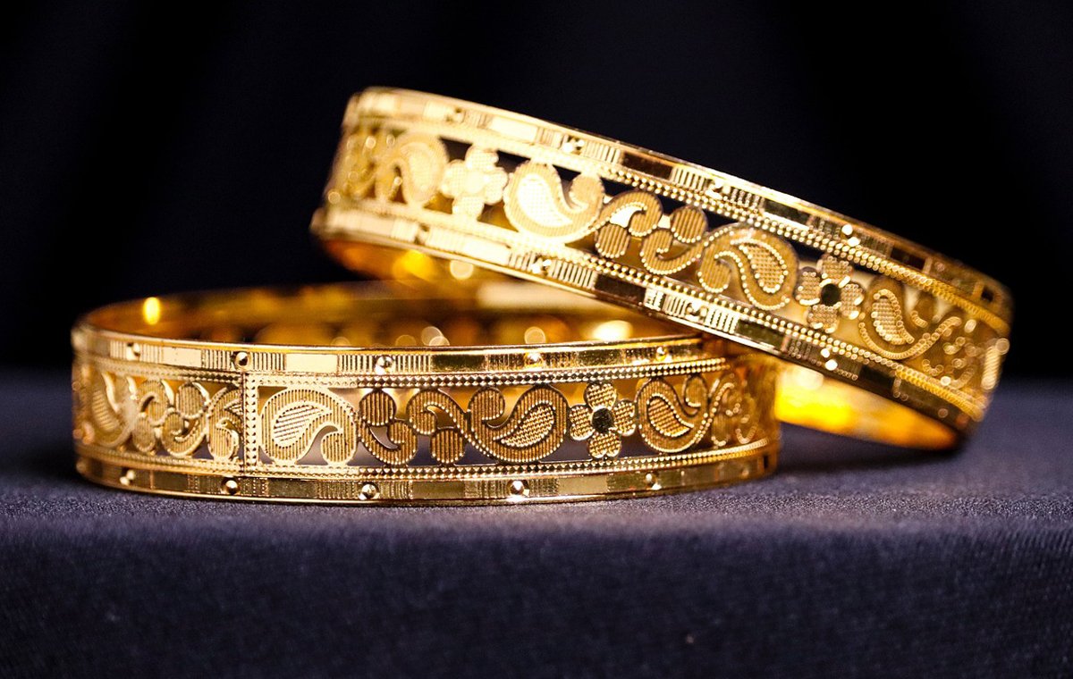 Gold Bangles with Traditional Motifs