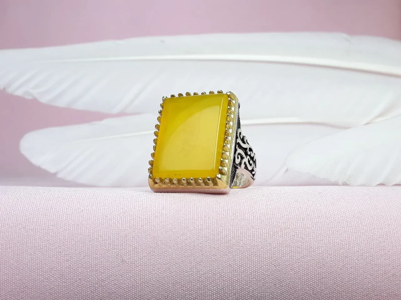 Yellow Agate Ring